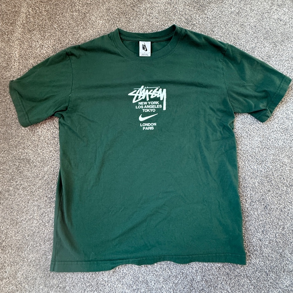 Stüssy x Nike Green T-Shirt – Men’s Large
